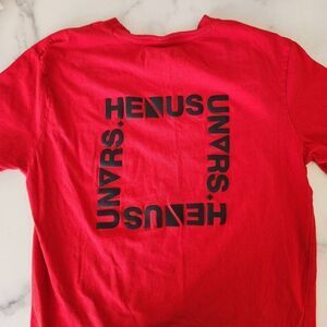 Henus Edwin unvrs red casual short sleeve graphic t-shirt womens small red black